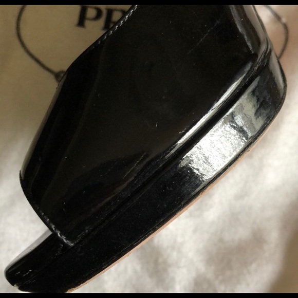 Authentic Prada patent leather peep toe pumps - Picture 4 of 8